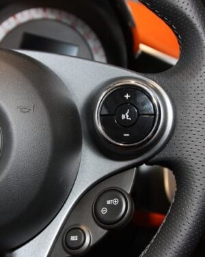 This is the Right Chrome Ring for the Steering Wheel of your Smart Fortwo 453.