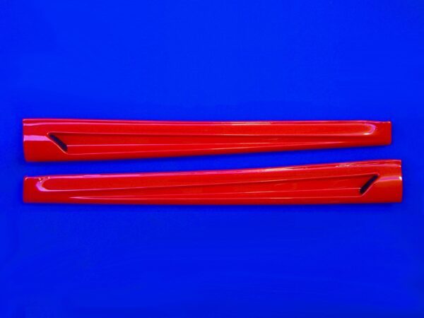 These are the Side Skirts for the new Smart Fortwo 453 in Jupiter Red finish. Διαθέσιμα από την Smart Power Design.
